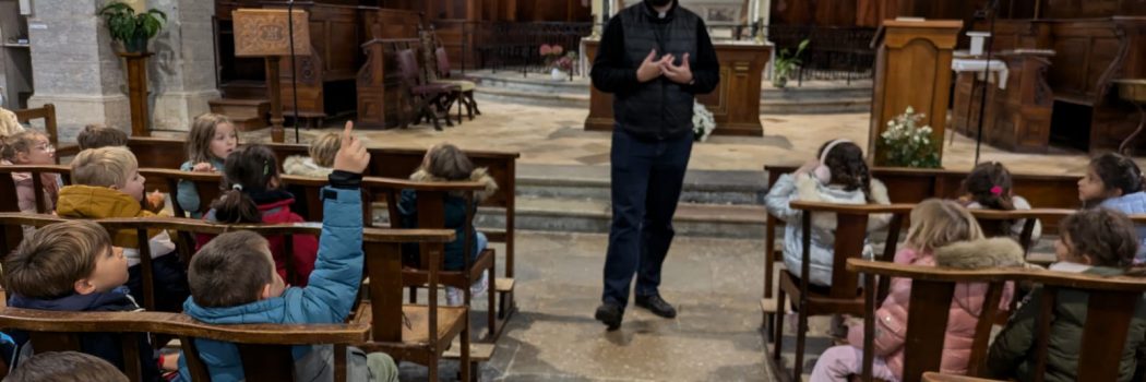 Visite de l’église pour les élèves de GS.